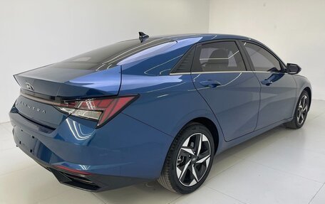 Hyundai Elantra, 2022 год, 1 700 000 рублей, 5 фотография
