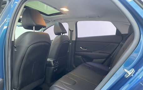 Hyundai Elantra, 2022 год, 1 700 000 рублей, 14 фотография