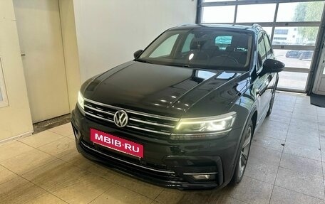 Volkswagen Tiguan II, 2019 год, 2 685 000 рублей, 1 фотография