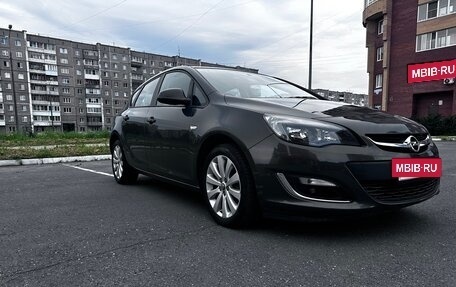 Opel Astra J, 2012 год, 950 000 рублей, 11 фотография
