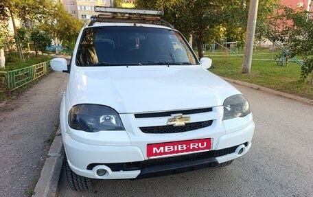 Chevrolet Niva I рестайлинг, 2011 год, 350 000 рублей, 2 фотография