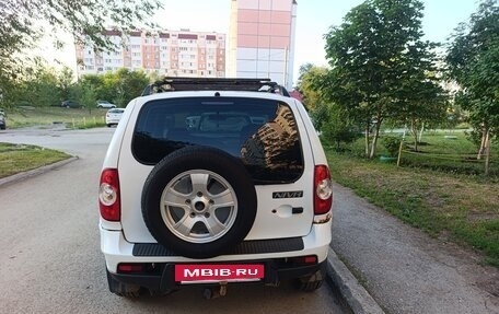Chevrolet Niva I рестайлинг, 2011 год, 350 000 рублей, 4 фотография