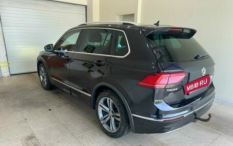Volkswagen Tiguan II, 2019 год, 2 685 000 рублей, 6 фотография
