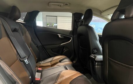 Volvo V40 Cross Country I, 2019 год, 1 650 000 рублей, 11 фотография