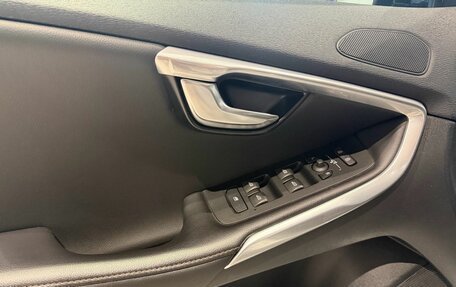 Volvo V40 Cross Country I, 2019 год, 1 650 000 рублей, 17 фотография