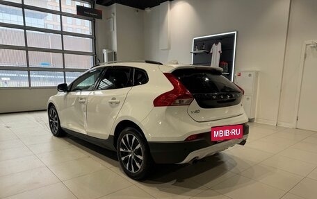 Volvo V40 Cross Country I, 2019 год, 1 650 000 рублей, 6 фотография