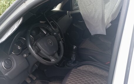 Renault Duster I рестайлинг, 2017 год, 17 000 рублей, 3 фотография