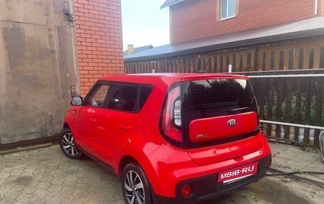 KIA Soul II рестайлинг, 2018 год, 1 700 000 рублей, 14 фотография