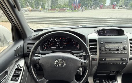 Toyota Land Cruiser Prado 120 рестайлинг, 2006 год, 1 800 000 рублей, 13 фотография