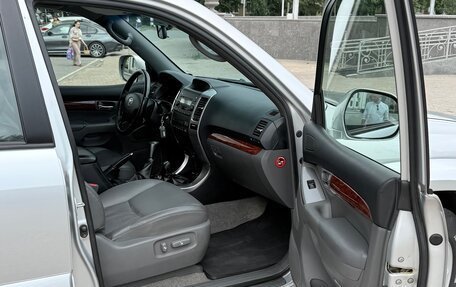 Toyota Land Cruiser Prado 120 рестайлинг, 2006 год, 1 800 000 рублей, 12 фотография