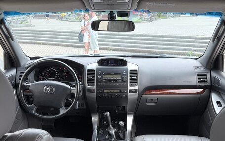 Toyota Land Cruiser Prado 120 рестайлинг, 2006 год, 1 800 000 рублей, 14 фотография