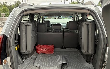 Toyota Land Cruiser Prado 120 рестайлинг, 2006 год, 1 800 000 рублей, 15 фотография