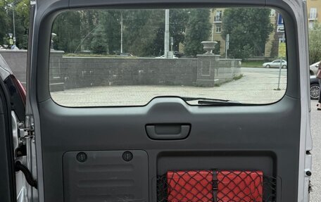 Toyota Land Cruiser Prado 120 рестайлинг, 2006 год, 1 800 000 рублей, 16 фотография