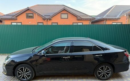 Toyota Camry, 2017 год, 2 750 000 рублей, 10 фотография