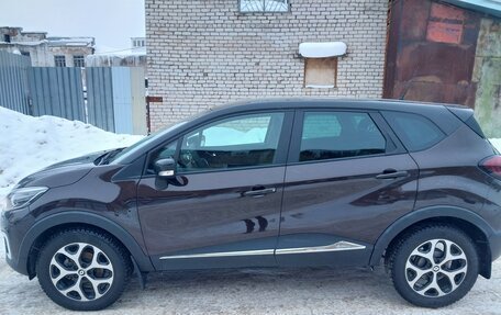 Renault Kaptur I рестайлинг, 2018 год, 1 850 000 рублей, 3 фотография
