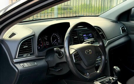 Hyundai Elantra VI рестайлинг, 2016 год, 1 429 000 рублей, 8 фотография