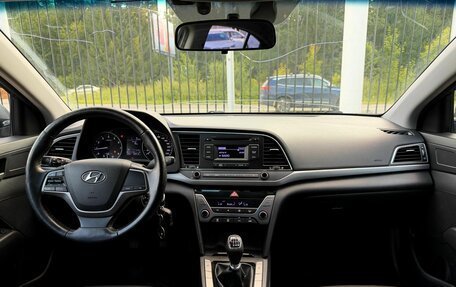 Hyundai Elantra VI рестайлинг, 2016 год, 1 429 000 рублей, 10 фотография