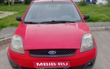 Ford Fiesta, 2007 год, 250 000 рублей, 2 фотография