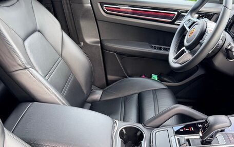 Porsche Cayenne III, 2020 год, 8 990 000 рублей, 16 фотография