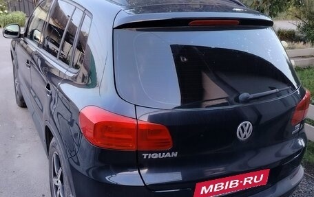 Volkswagen Tiguan I, 2011 год, 900 000 рублей, 2 фотография