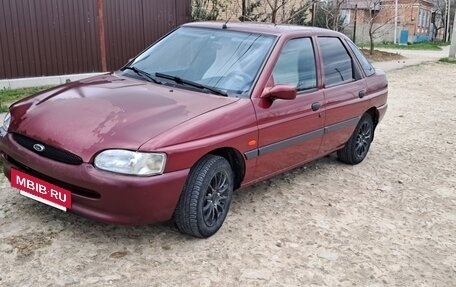 Ford Escort V, 1997 год, 160 000 рублей, 2 фотография