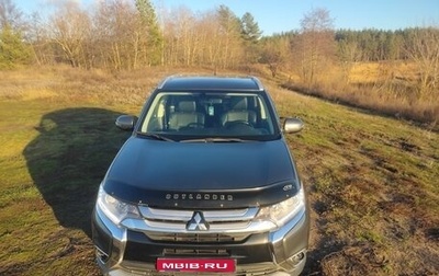 Mitsubishi Outlander III рестайлинг 3, 2015 год, 2 050 000 рублей, 1 фотография