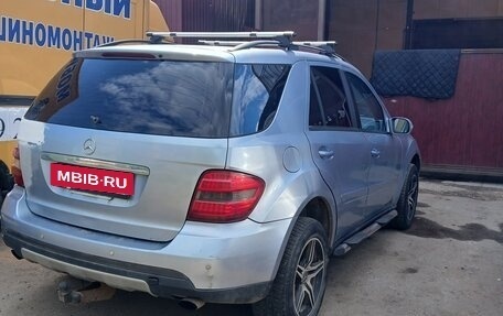 Mercedes-Benz M-Класс, 2005 год, 800 000 рублей, 4 фотография
