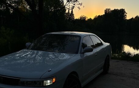 Toyota Chaser IV, 1993 год, 550 000 рублей, 2 фотография