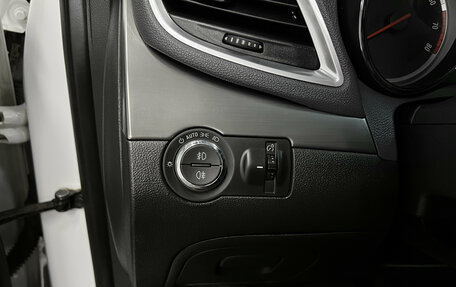 Opel Mokka I, 2014 год, 1 045 000 рублей, 20 фотография