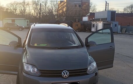 Volkswagen Golf Plus II, 2013 год, 640 000 рублей, 2 фотография