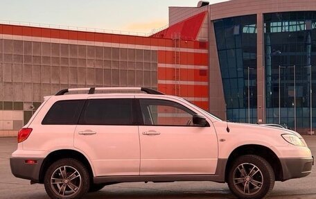 Mitsubishi Outlander III рестайлинг 3, 2003 год, 580 000 рублей, 5 фотография