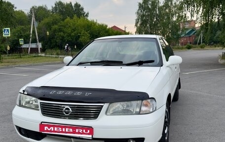 Nissan Sunny B15, 2000 год, 235 000 рублей, 2 фотография