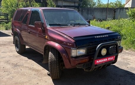 Nissan Terrano II рестайлинг, 1991 год, 210 000 рублей, 2 фотография