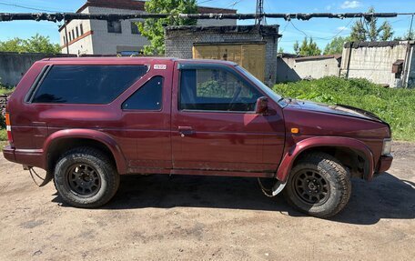 Nissan Terrano II рестайлинг, 1991 год, 210 000 рублей, 3 фотография