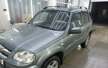 Chevrolet Niva I рестайлинг, 2013 год, 660 000 рублей, 21 фотография