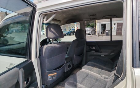 Mitsubishi Pajero III рестайлинг, 2004 год, 900 000 рублей, 9 фотография