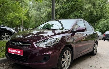 Hyundai Solaris II рестайлинг, 2012 год, 720 000 рублей, 1 фотография