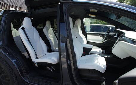 Tesla Model X I, 2018 год, 3 300 000 рублей, 16 фотография