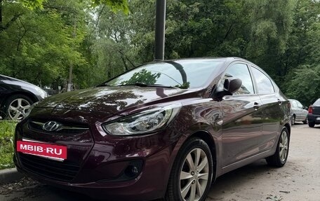 Hyundai Solaris II рестайлинг, 2012 год, 720 000 рублей, 4 фотография