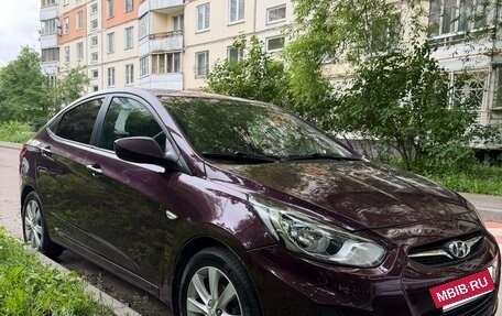 Hyundai Solaris II рестайлинг, 2012 год, 720 000 рублей, 8 фотография
