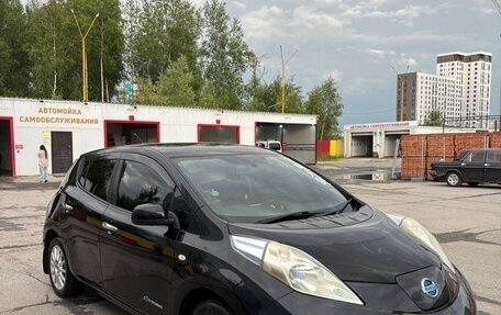 Nissan Leaf I, 2013 год, 600 000 рублей, 13 фотография