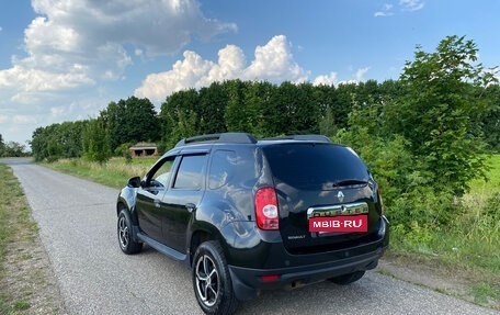 Renault Duster I рестайлинг, 2013 год, 859 000 рублей, 2 фотография