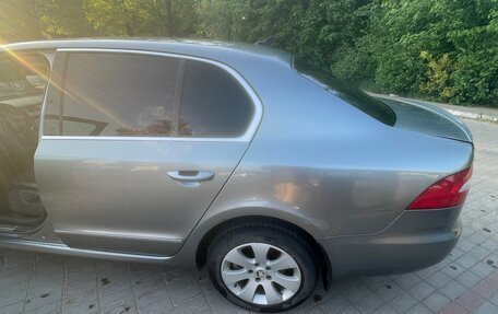 Skoda Superb III рестайлинг, 2010 год, 850 000 рублей, 9 фотография