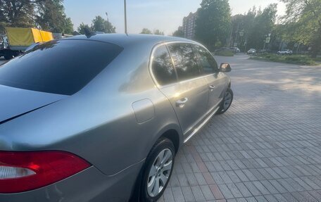Skoda Superb III рестайлинг, 2010 год, 850 000 рублей, 15 фотография