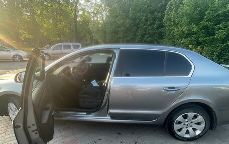 Skoda Superb III рестайлинг, 2010 год, 850 000 рублей, 22 фотография