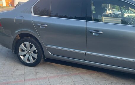Skoda Superb III рестайлинг, 2010 год, 850 000 рублей, 17 фотография