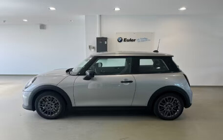 MINI Hatch, 2025 год, 3 571 527 рублей, 3 фотография