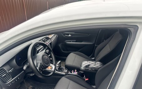 KIA Rio IV, 2018 год, 1 200 000 рублей, 1 фотография