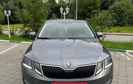 Skoda Octavia, 2017 год, 1 690 000 рублей, 2 фотография