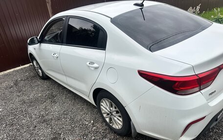 KIA Rio IV, 2018 год, 1 200 000 рублей, 5 фотография